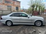 Mercedes-Benz E 240 2002 годаүшін3 500 000 тг. в Усть-Каменогорск – фото 5