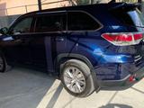 Toyota Highlander 2015 годаүшін14 700 000 тг. в Алматы – фото 4