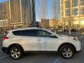 Toyota RAV4 2015 годаүшін12 500 000 тг. в Астана – фото 4