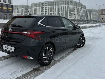 Hyundai i20 2023 года за 8 050 000 тг. в Астана – фото 2