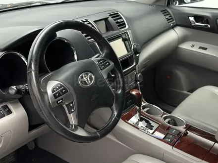 Toyota Highlander 2013 года за 6 800 000 тг. в Атырау – фото 12