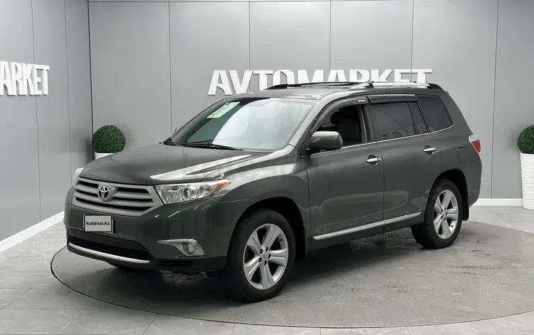Toyota Highlander 2013 года за 6 800 000 тг. в Атырау