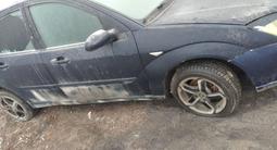 Ford Focus 2001 года за 100 000 тг. в Караганда – фото 2
