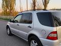 Mercedes-Benz ML 320 2001 года за 3 500 000 тг. в Шымкент – фото 4