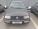Volkswagen Vento 1994 года за 1 000 000 тг. в Астана – фото 5