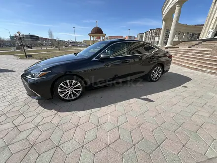 Lexus ES 250 2020 года за 26 200 000 тг. в Атырау – фото 28