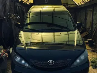 Toyota Camry, 2005