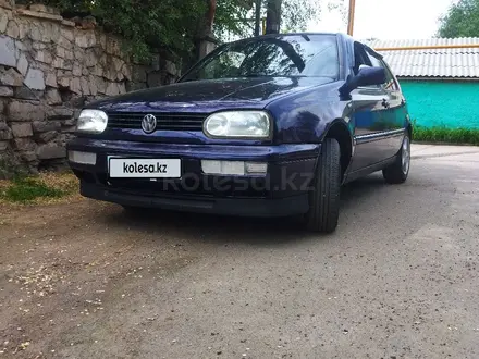 Volkswagen Golf 1997 года за 1 950 000 тг. в Алматы – фото 25