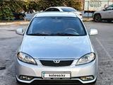 Daewoo Gentra 2014 года за 3 300 000 тг. в Шымкент – фото 2