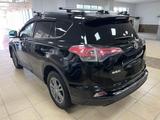 Toyota RAV4 2018 года за 10 000 000 тг. в Актау