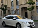 Toyota Camry 2014 года за 8 500 000 тг. в Туркестан – фото 2