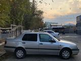 Volkswagen Vento 1993 годаfor1 200 000 тг. в Тараз – фото 5