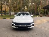 Hyundai Elantra 2024 года за 9 100 000 тг. в Алматы – фото 2
