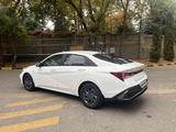 Hyundai Elantra 2024 года за 9 100 000 тг. в Алматы – фото 4