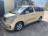 Toyota Vellfire 2008 года за 8 000 000 тг. в Атырау