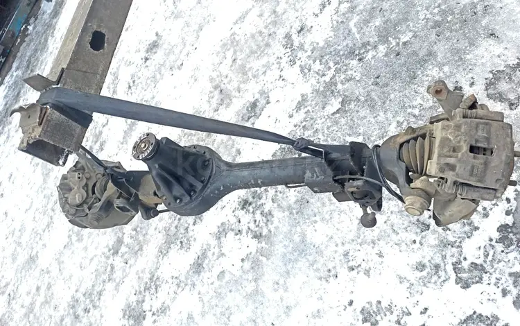 Редуктор привода мост полуось суппорт диск тормозной Discovery 2.5 дизель за 300 000 тг. в Алматы