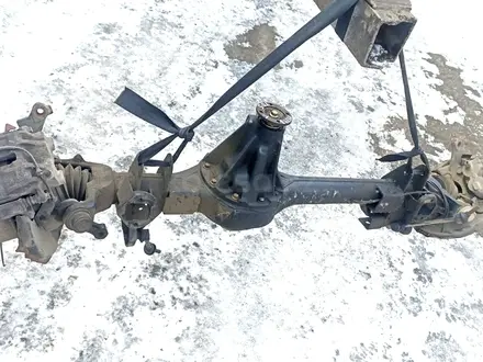 Редуктор привода мост полуось суппорт диск тормозной Discovery 2.5 дизель за 300 000 тг. в Алматы – фото 4