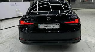 Lexus ES 250 2022 года за 23 000 000 тг. в Экибастуз