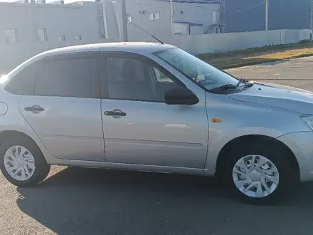 ВАЗ (Lada) Granta 2190 2015 года за 3 000 000 тг. в Уральск – фото 2