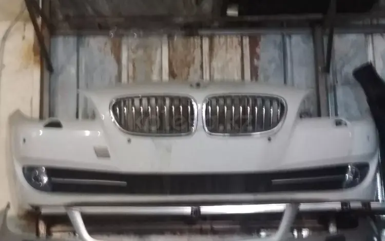 Бампер BMW 5 f10 в сборе за 100 000 тг. в Алматы