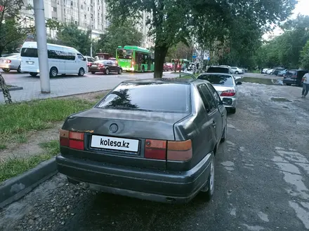 Volkswagen Vento 1993 года за 1 150 000 тг. в Алматы – фото 4