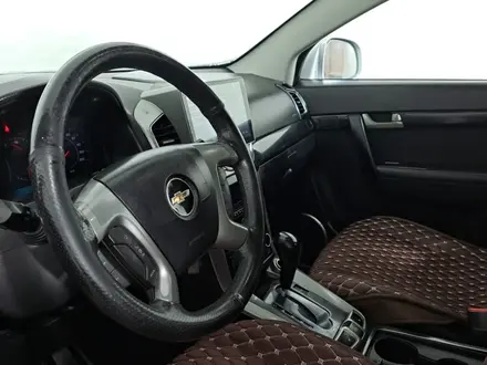 Chevrolet Captiva 2011 года за 3 550 000 тг. в Астана – фото 12
