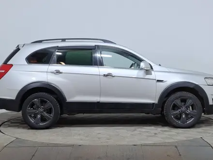 Chevrolet Captiva 2011 года за 3 550 000 тг. в Астана – фото 4
