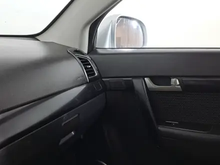 Chevrolet Captiva 2011 года за 3 550 000 тг. в Астана – фото 20