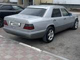 Mercedes-Benz E 220 1994 годаүшін2 900 000 тг. в Сатпаев – фото 4