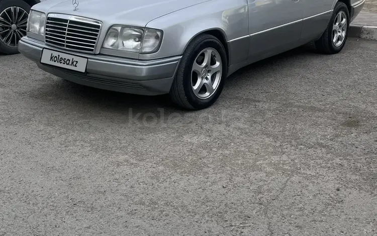 Mercedes-Benz E 220 1994 года за 3 100 000 тг. в Сатпаев
