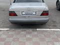 Mercedes-Benz E 220 1994 года за 3 100 000 тг. в Сатпаев – фото 5
