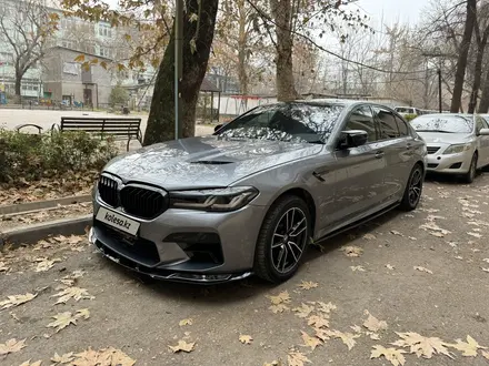 BMW 530 2019 года за 22 500 000 тг. в Шымкент – фото 3