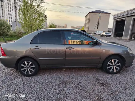 Toyota Corolla 2005 года за 3 000 000 тг. в Астана – фото 2