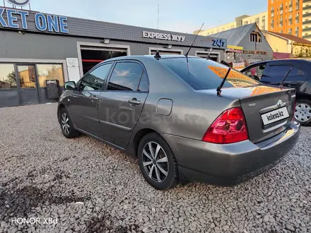 Toyota Corolla 2005 года за 3 000 000 тг. в Астана – фото 3