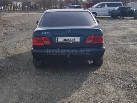 Mercedes-Benz E 230 1995 года за 2 700 000 тг. в Кокшетау – фото 11