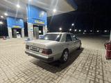 Mercedes-Benz E 230 1991 годаүшін1 900 000 тг. в Шу – фото 4