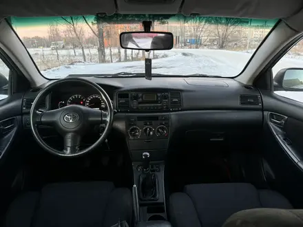 Toyota Corolla 2004 года за 3 300 000 тг. в Караганда – фото 10