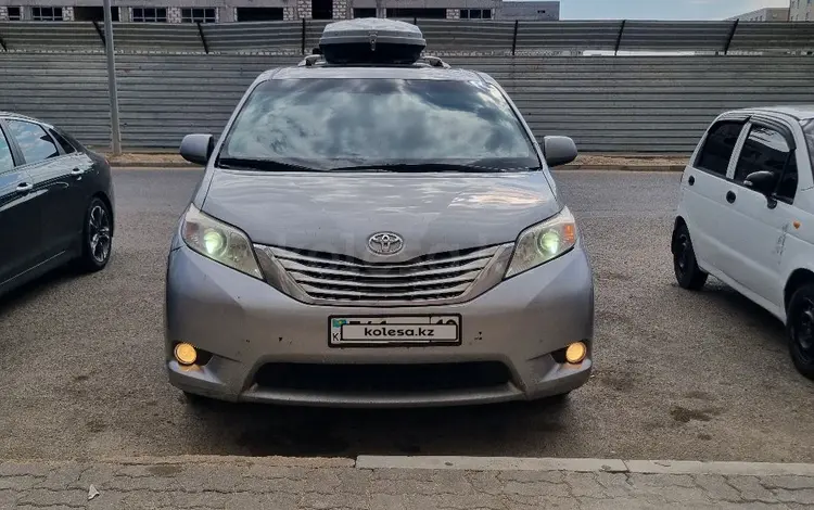 Toyota Sienna 2012 года за 14 000 000 тг. в Актау