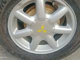 Mitsubishi Carisma 1996 годаүшін850 000 тг. в Алматы – фото 3