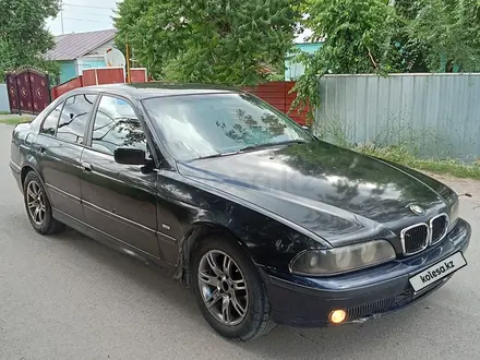 BMW 523 1996 года за 2 680 000 тг. в Алматы – фото 3