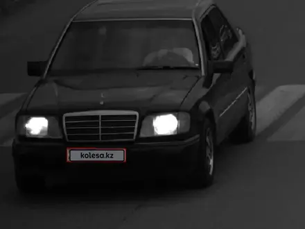 Mercedes-Benz E 200 1994 года за 1 250 000 тг. в Петропавловск – фото 3