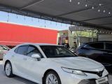 Toyota Camry 2020 года за 14 500 000 тг. в Шымкент