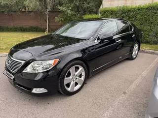 Lexus LS 460