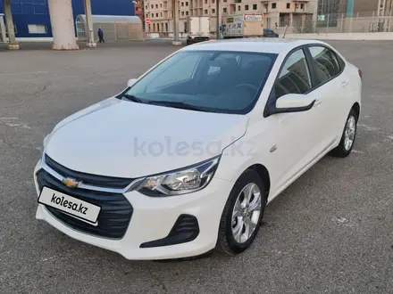 Chevrolet Onix 2022 года за 5 250 000 тг. в Караганда – фото 2