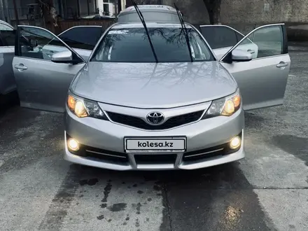 Toyota Camry 2014 года за 10 800 000 тг. в Шымкент