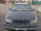 Volkswagen Vento 1993 года за 700 000 тг. в Актобе