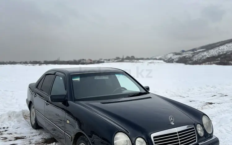 Mercedes-Benz E 280 1998 года за 3 800 000 тг. в Алматы