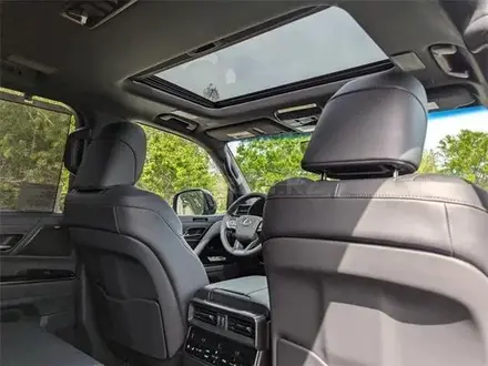 Lexus LX 700h 2025 года за 89 000 000 тг. в Алматы – фото 12