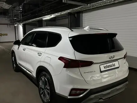 Hyundai Santa Fe 2019 года за 11 300 000 тг. в Алматы – фото 4