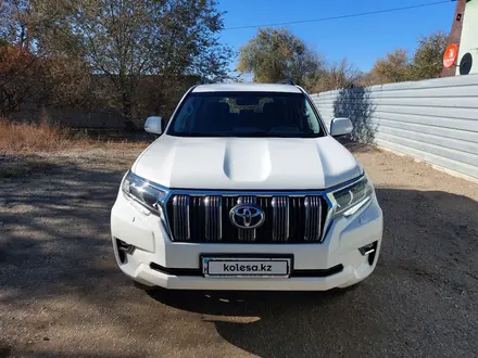 Toyota Land Cruiser Prado 2017 года за 23 500 000 тг. в Актобе – фото 88